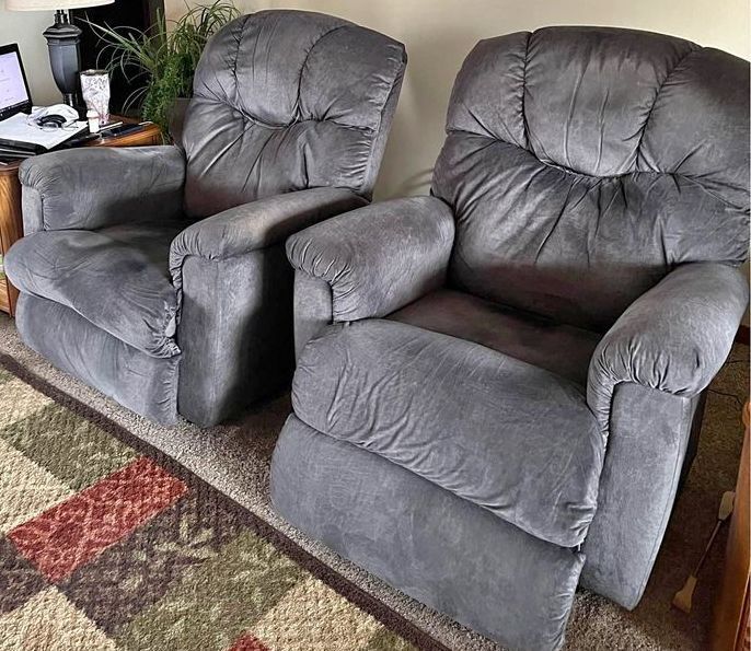 Recliner listing